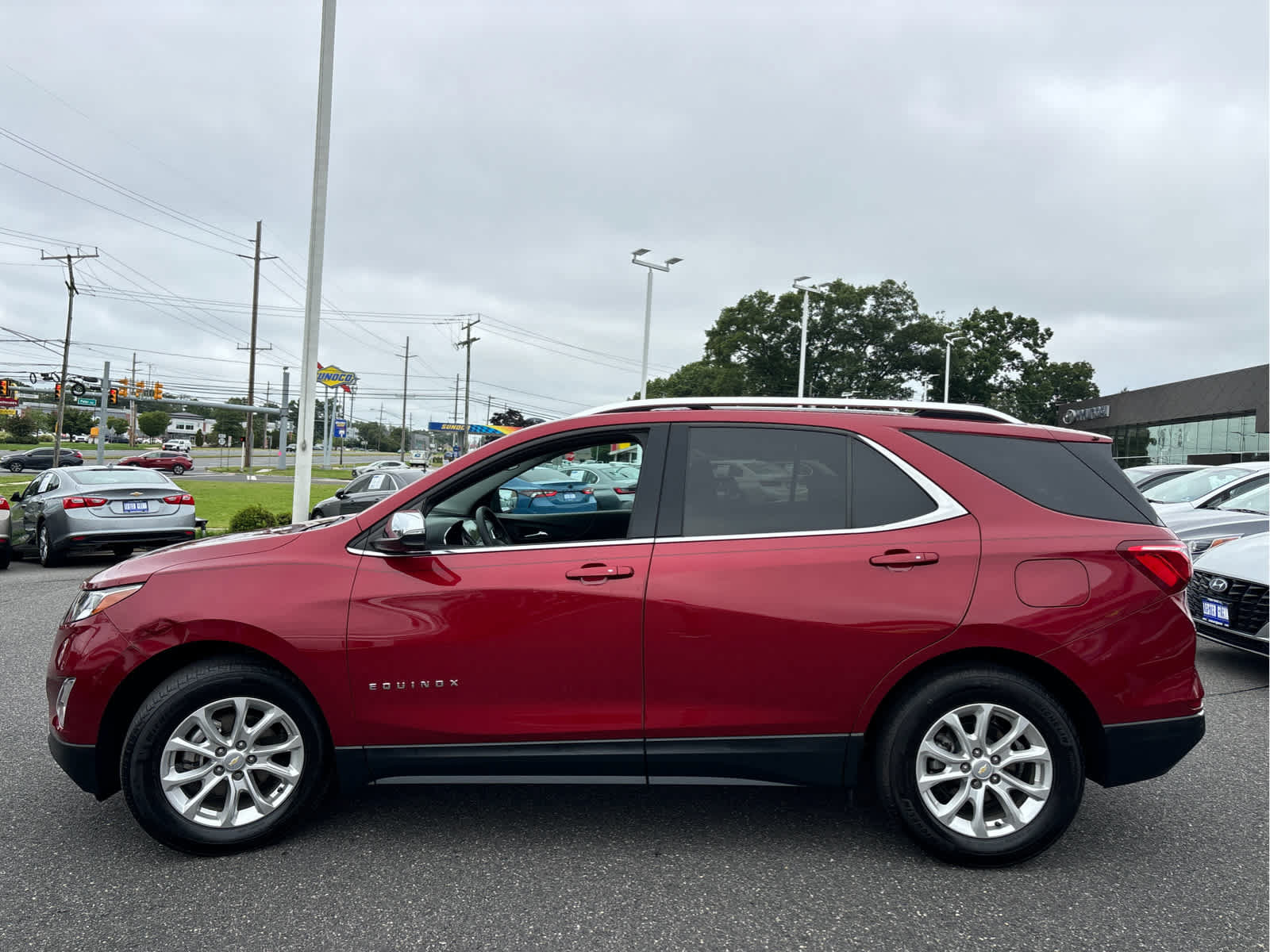 Certified 2018 Chevrolet Equinox LT w/ Sun & Infotainment Package FWD image 6