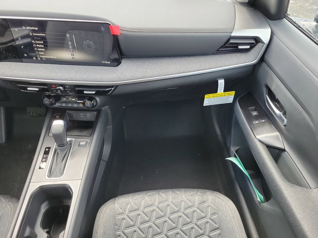 New 2026 Nissan Kicks SV image 18