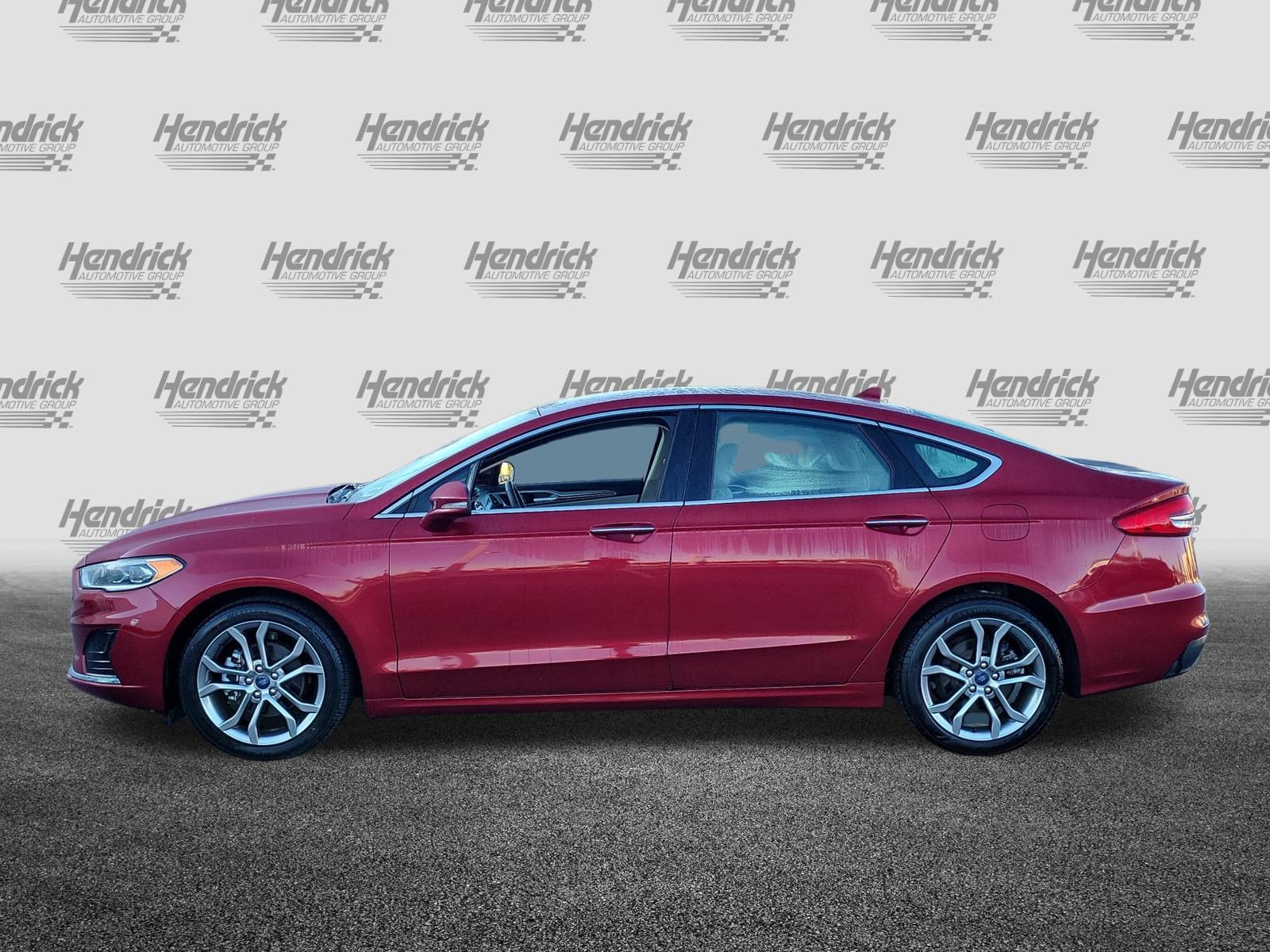 Used 2019 Ford Fusion SEL FWD image 4