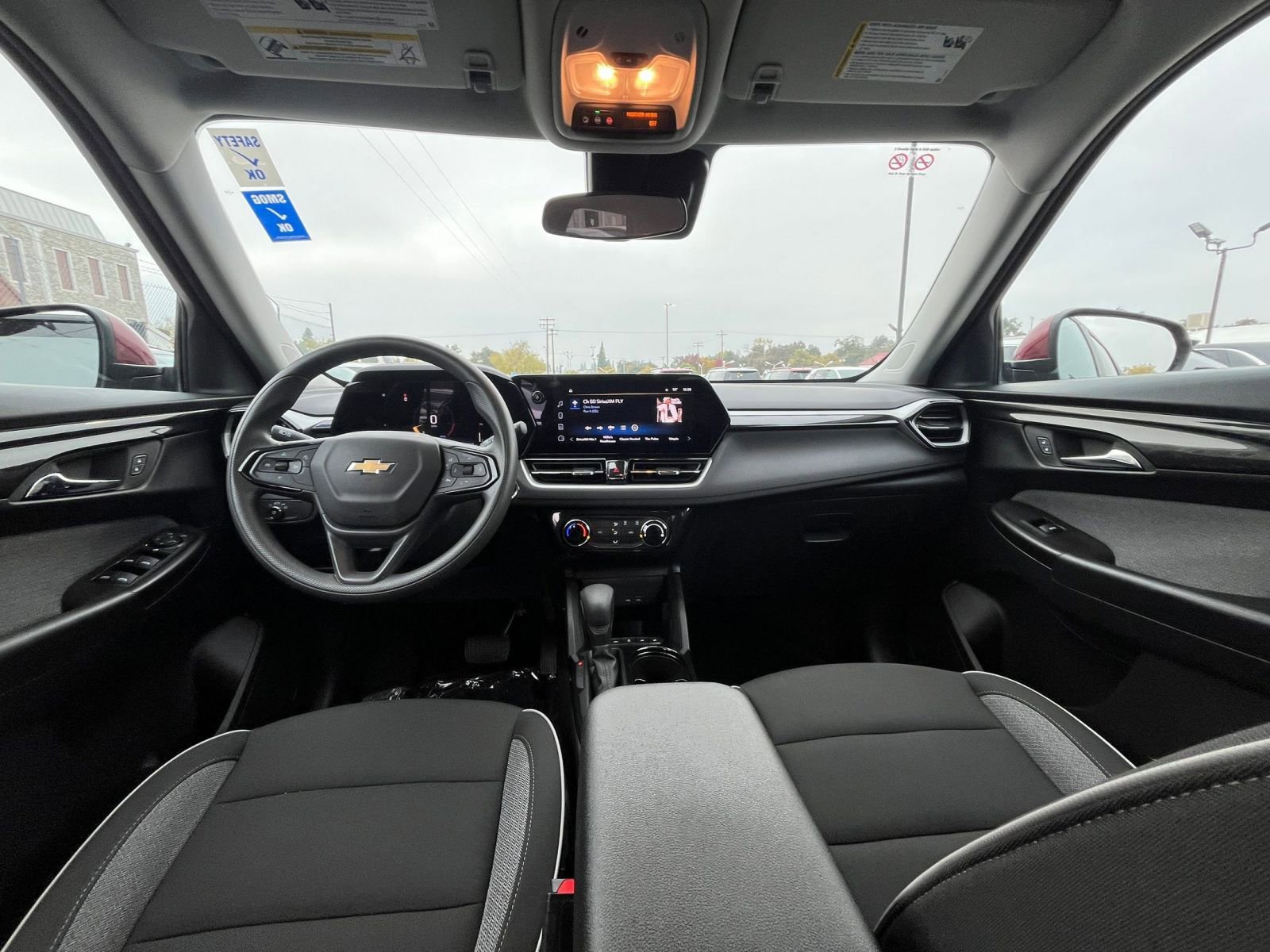 Used 2025 Chevrolet TrailBlazer LT image 31