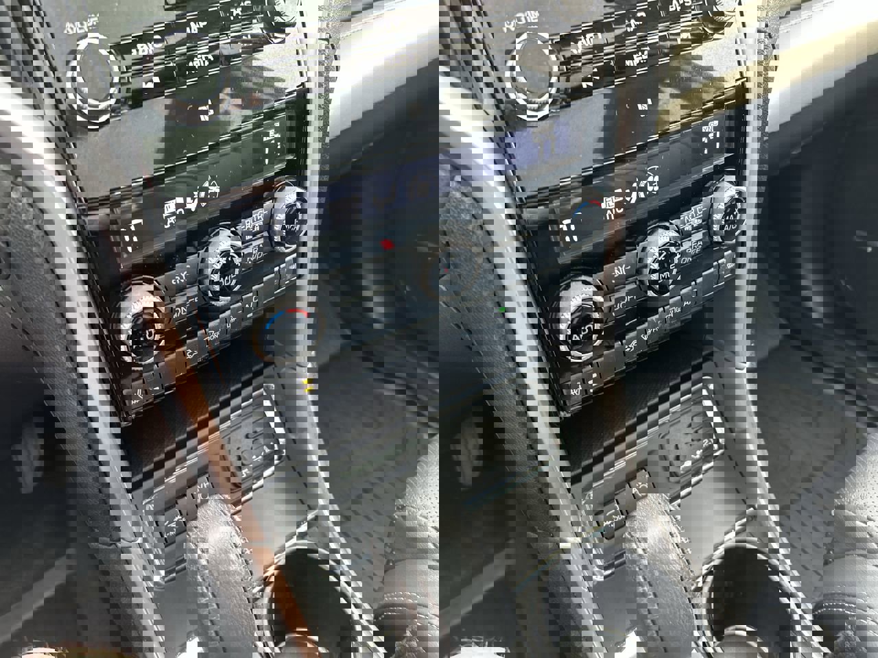 Used 2021 Subaru Ascent Limited w/ Technology Package image 28