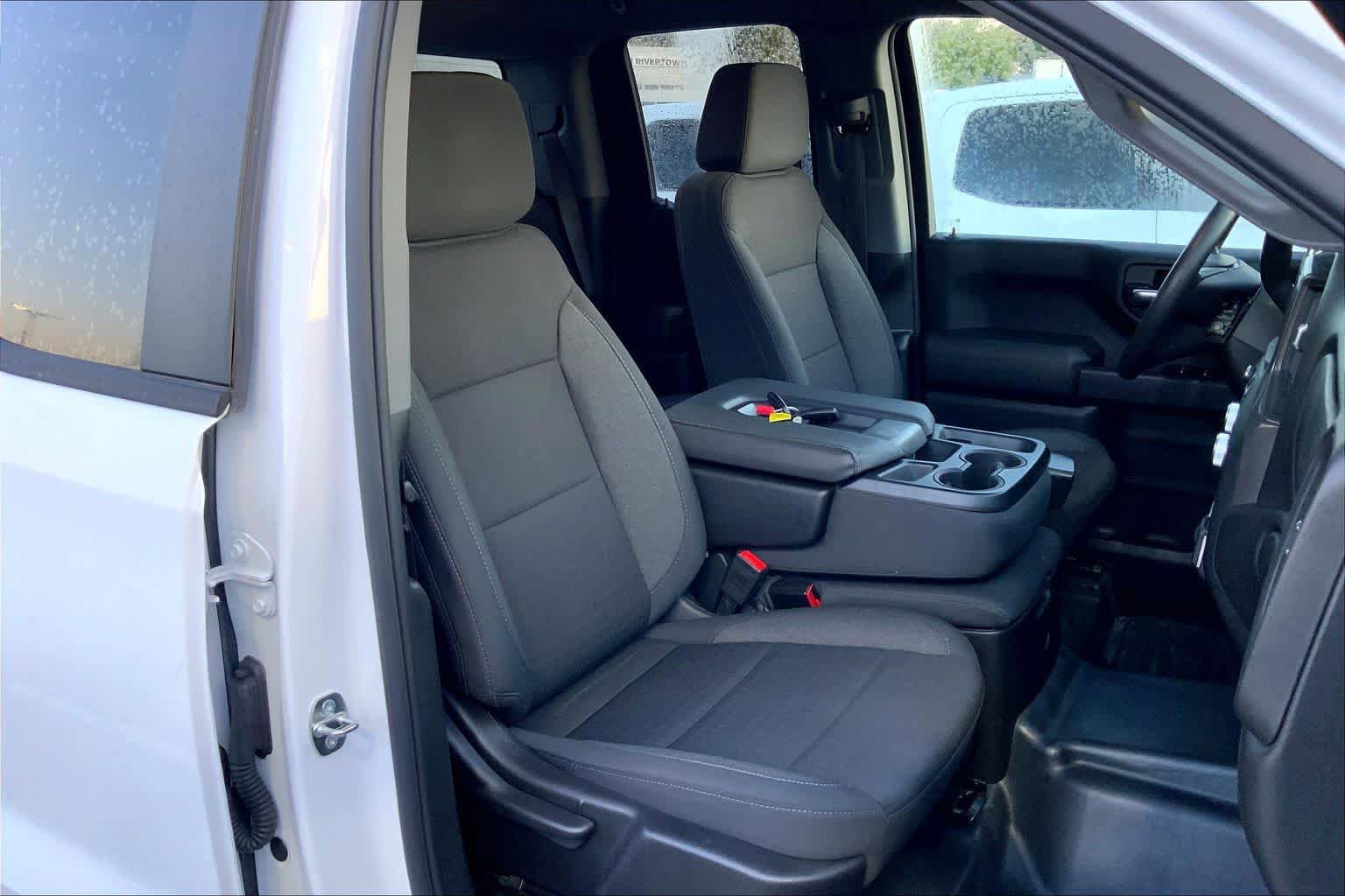 Used 2024 GMC Sierra 1500 Pro w/ Pro Value Package RWD image 9