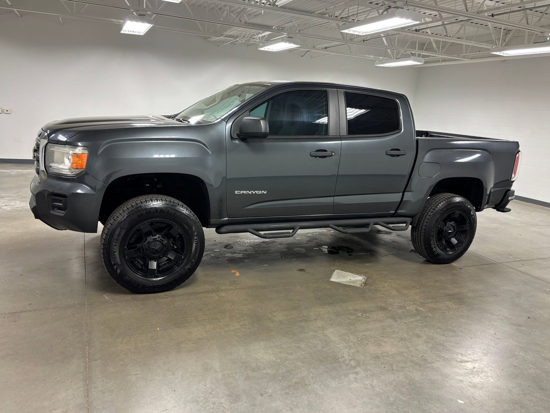 Used 2016 GMC Canyon 2WD Crew Cab w/ Convenience Package image 20