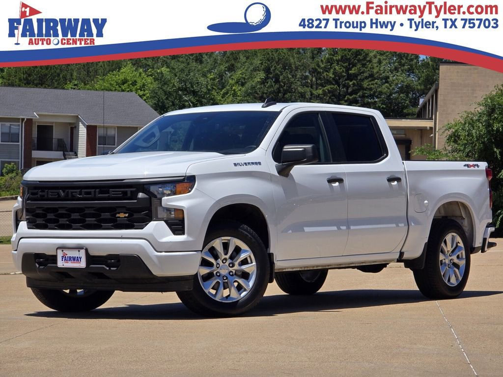 Used 2024 Chevrolet Silverado 1500 Custom AWD/4WD image 1
