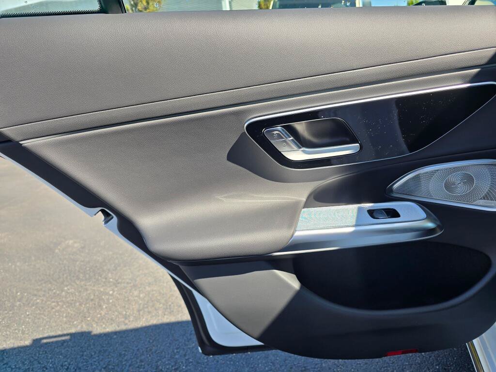 New 2026 Mercedes-Benz E 350 4MATIC Sedan image 19