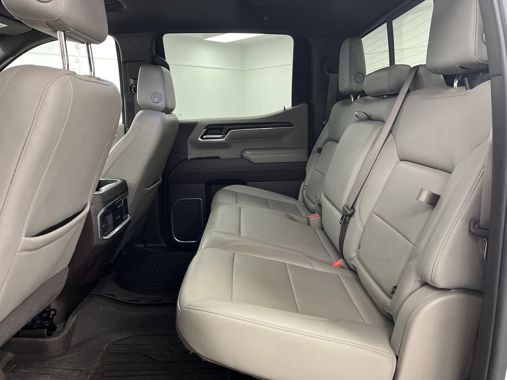 Used 2022 GMC Sierra 1500 SLT w/ SLT Premium Plus Package AWD/4WD image 14