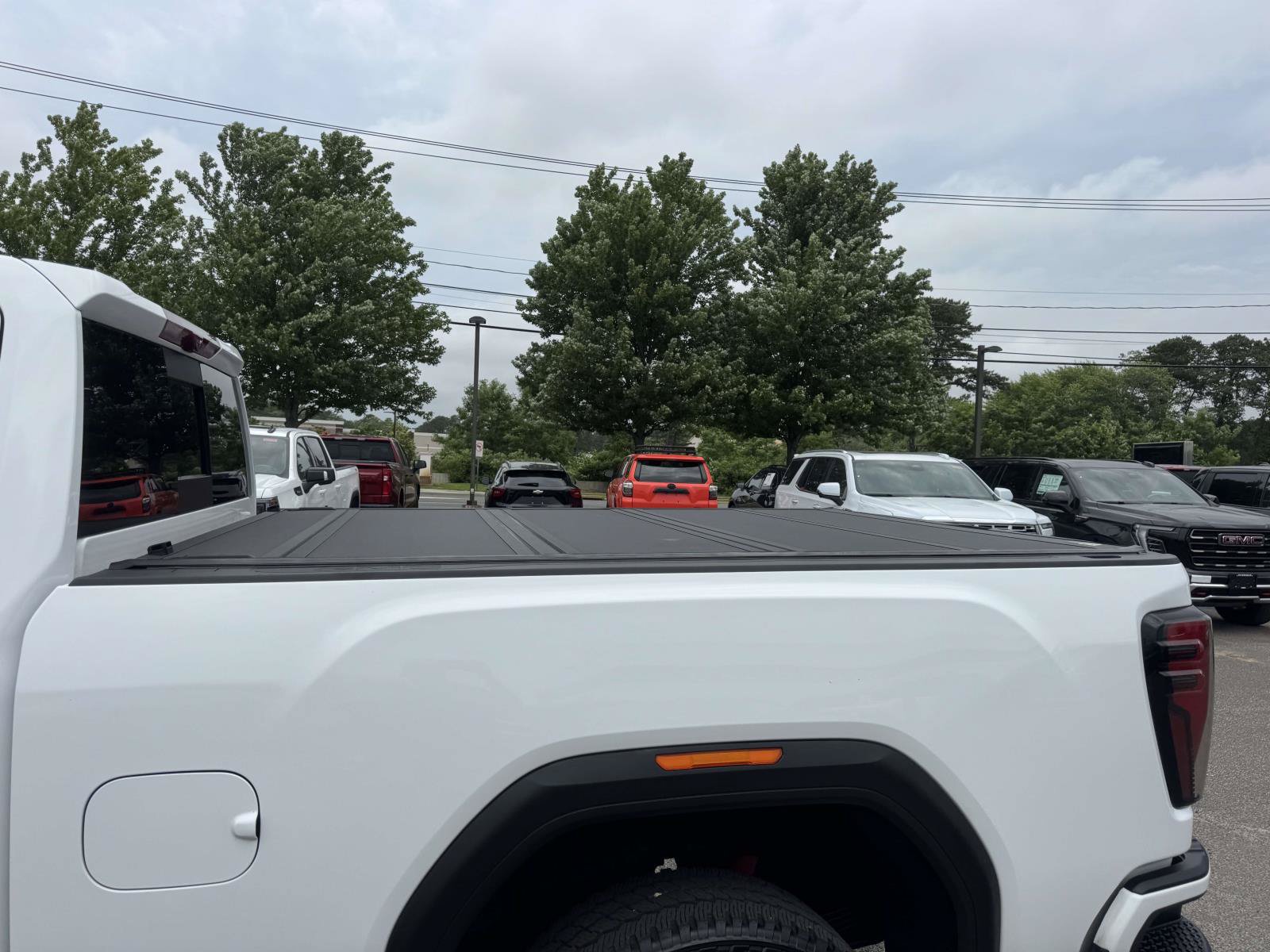 Used 2024 GMC Sierra 2500 AT4 w/ AT4 Premium Plus Package AWD/4WD image 14