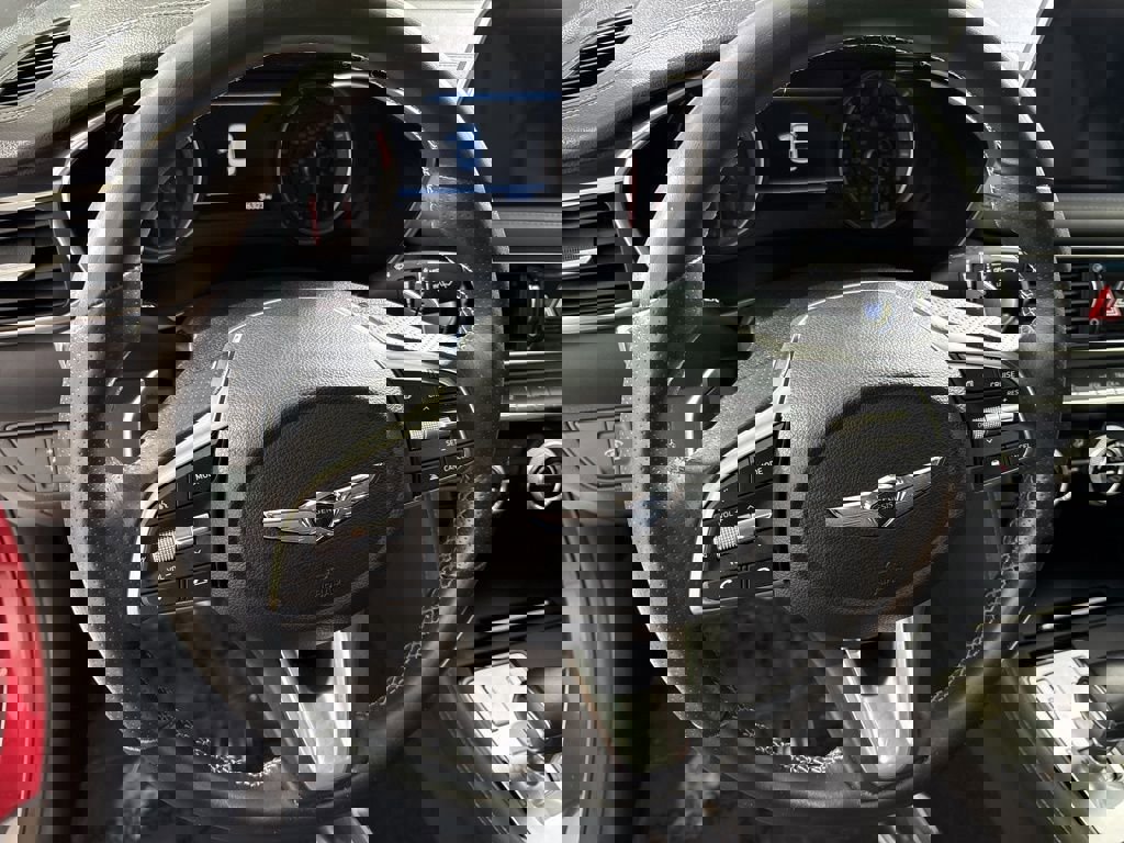 Used 2019 Genesis G70 2.0T Advanced image 24