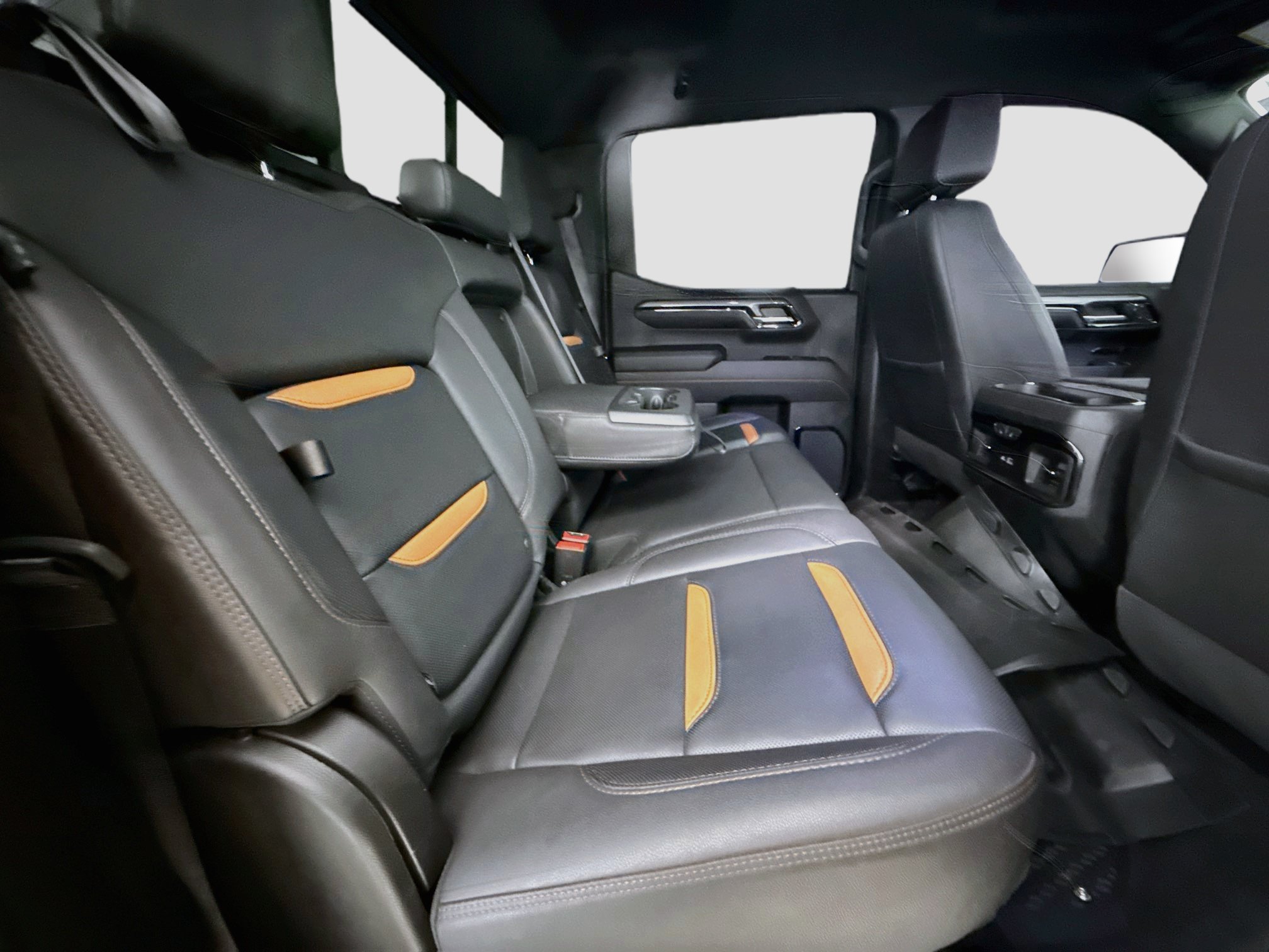 Used 2023 GMC Sierra 1500 AT4 w/ Technology Package AWD/4WD image 30