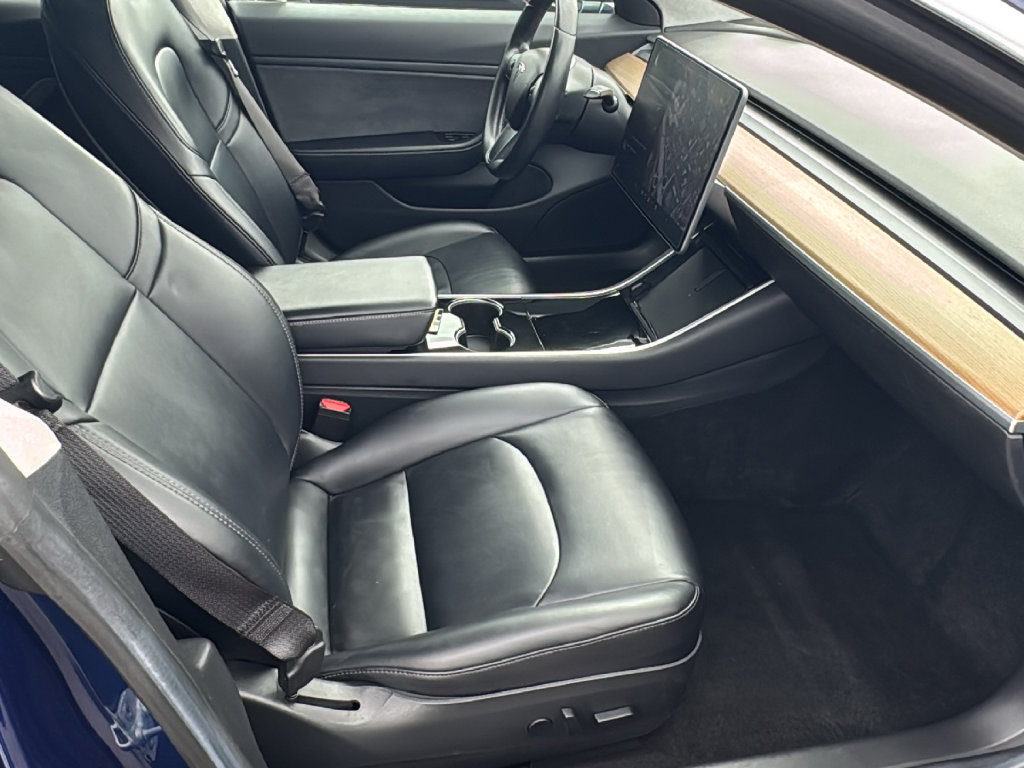 Used 2017 Tesla Model 3 Long Range RWD image 11