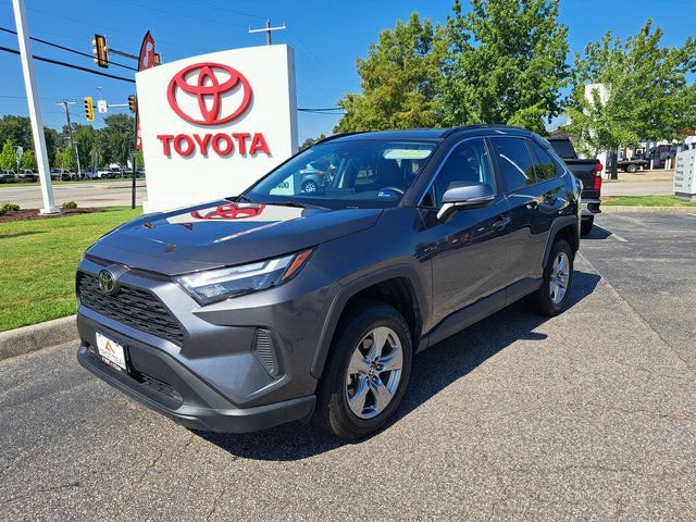 Used 2025 Toyota RAV4 XLE w/ Weather Package AWD/4WD image 2