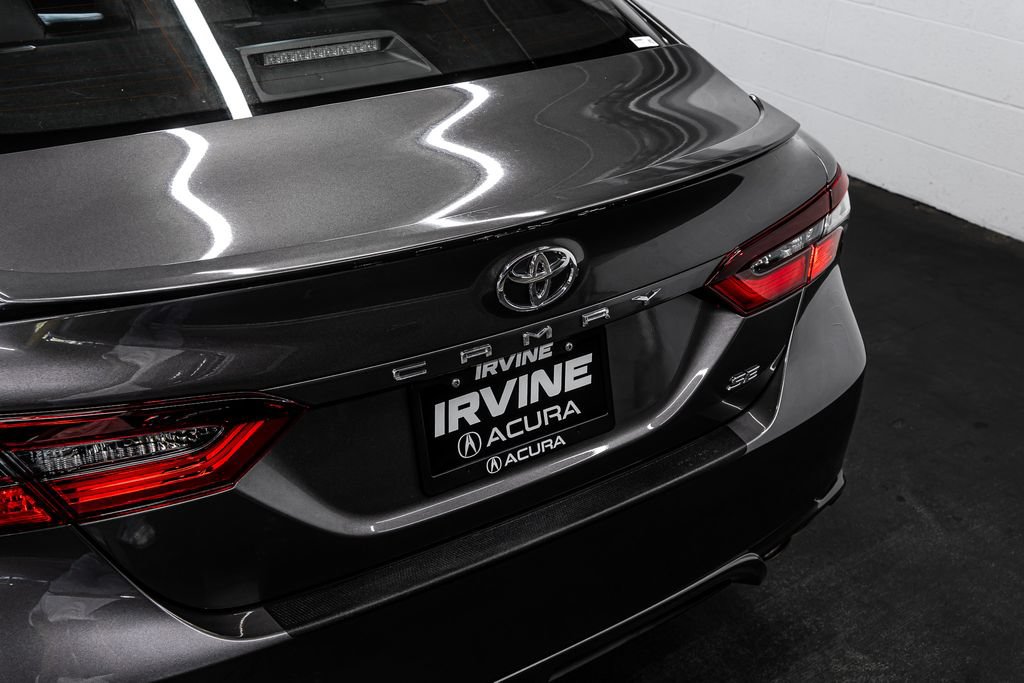 Used 2022 Toyota Camry SE w/ Convenience Package FWD image 15