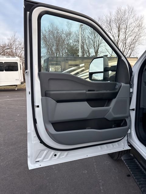 New 2026 Ford F350 XL w/ XL Driver Assist Package image 14