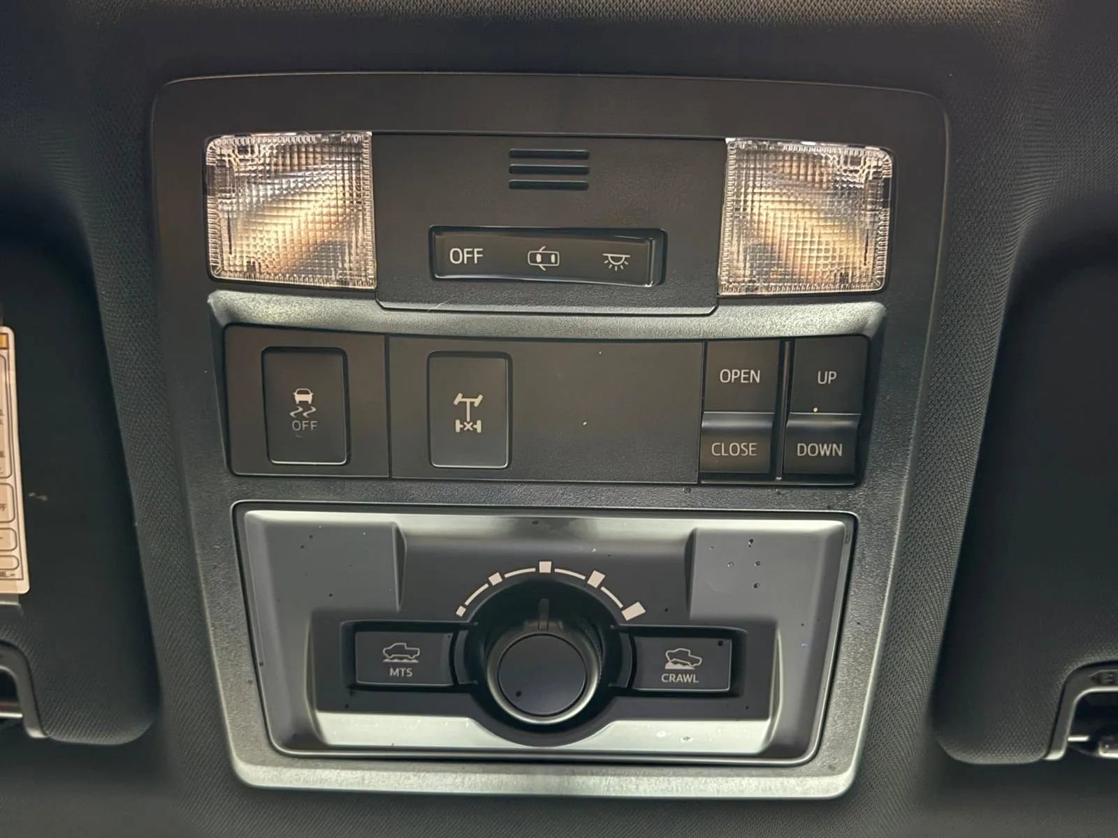 Used 2016 Toyota Tacoma TRD Off-Road AWD/4WD image 35