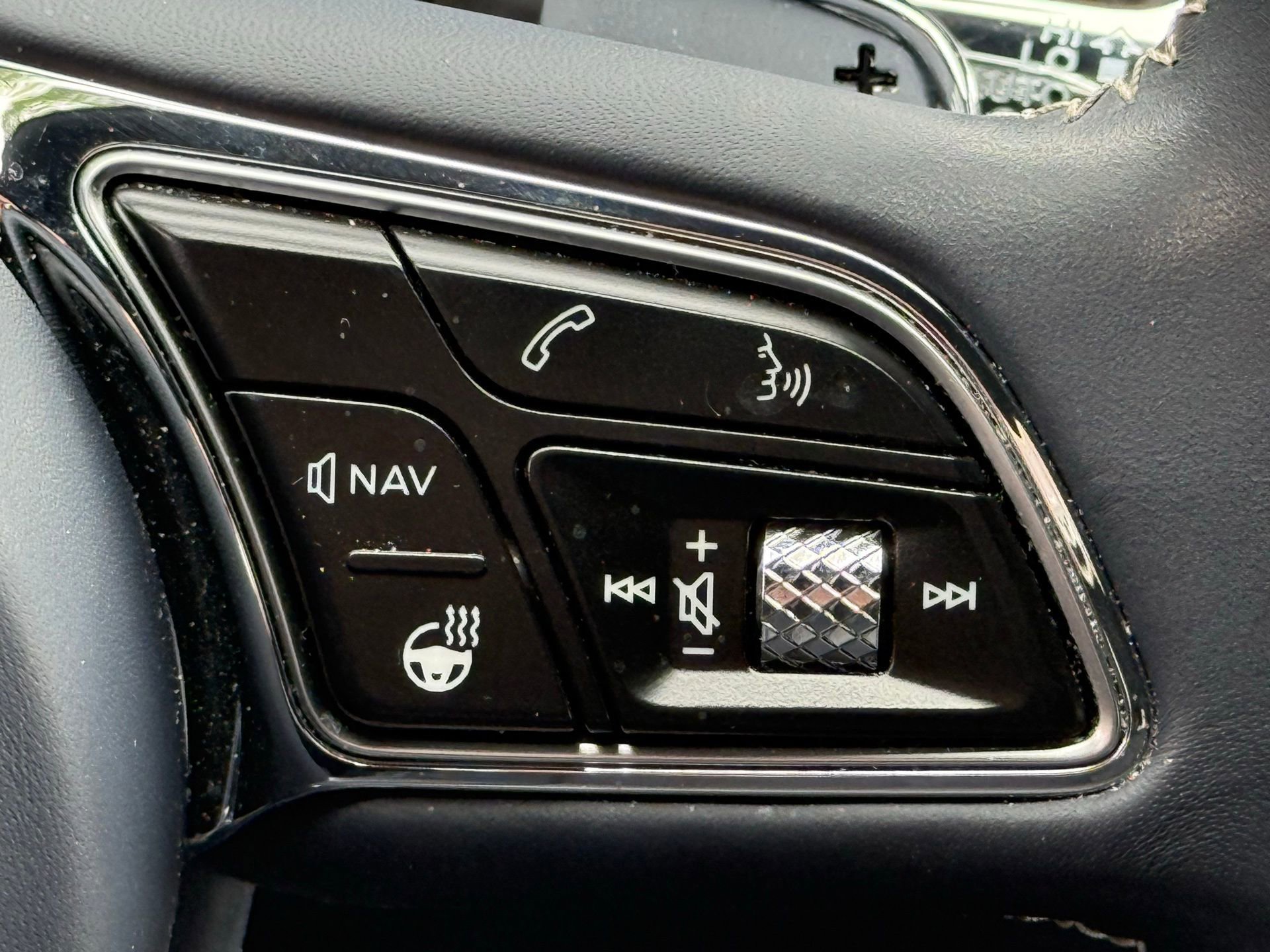 Used 2021 Bentley Flying Spur V8 image 37