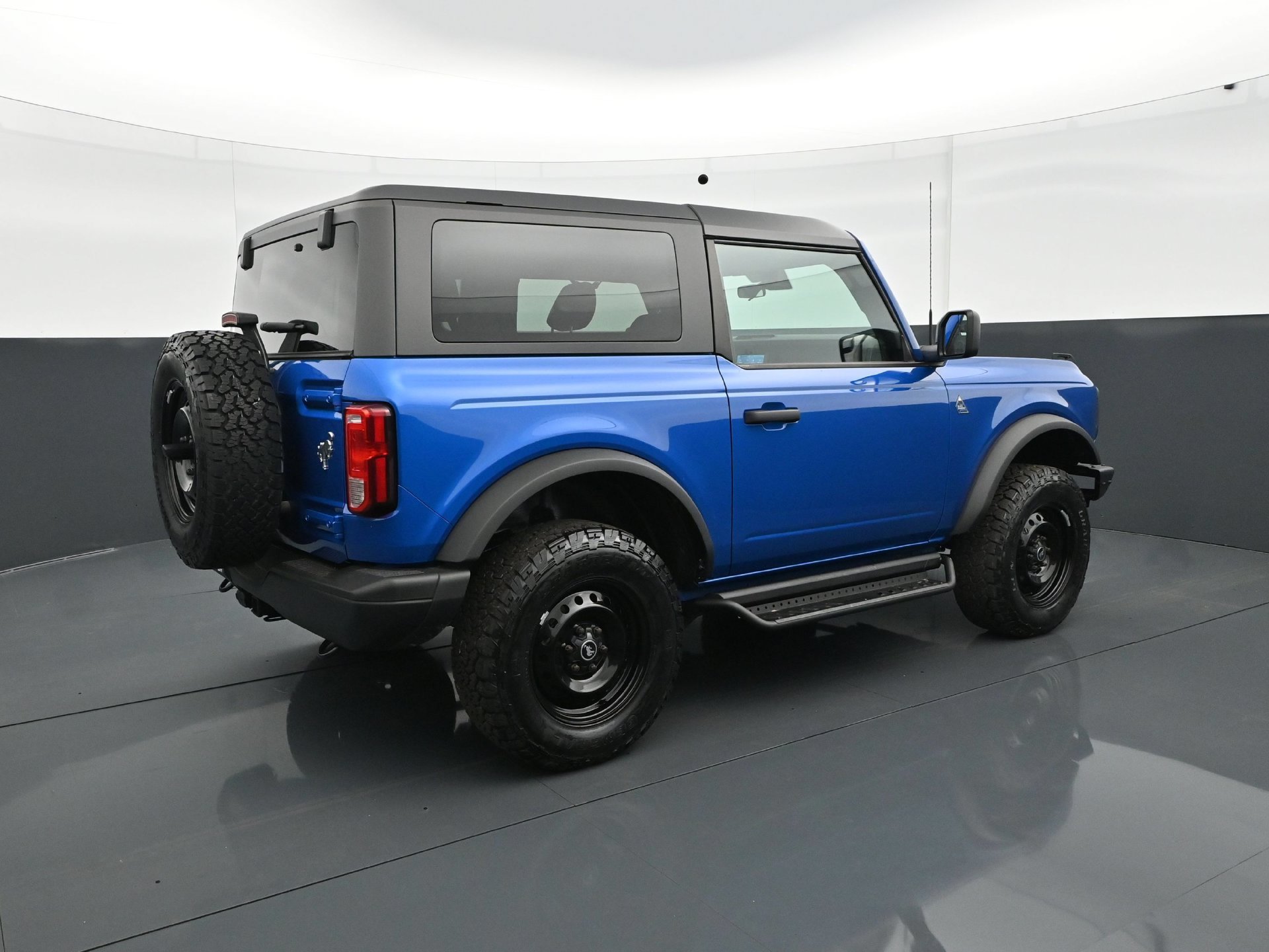 Used 2021 Ford Bronco Black Diamond AWD/4WD image 7