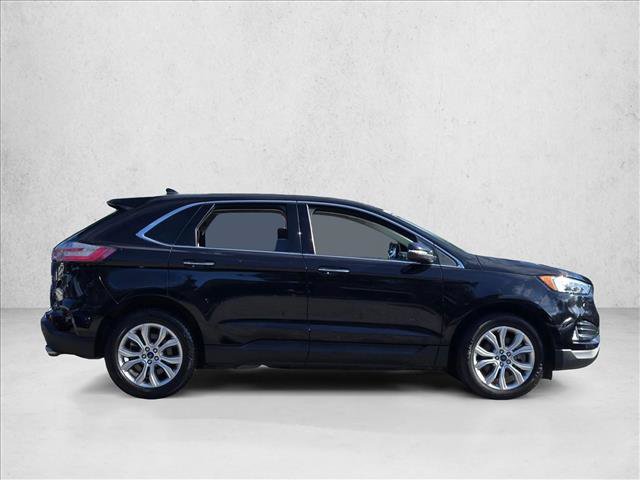 Used 2022 Ford Edge Titanium AWD/4WD image 4