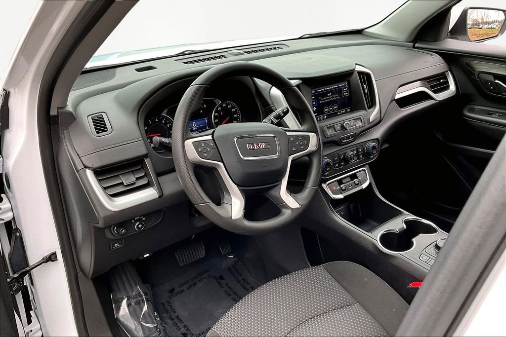 Used 2023 GMC Terrain SLE w/ Driver Convenience Package image 12