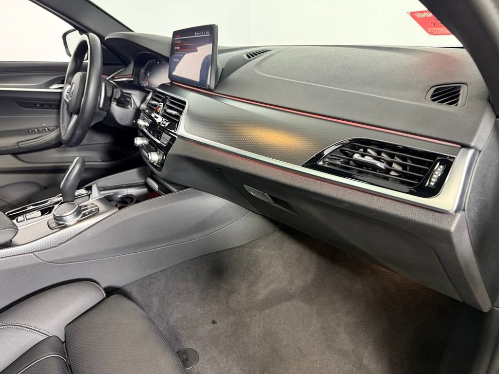 Used 2023 BMW 540i w/ M Sport Package RWD image 31