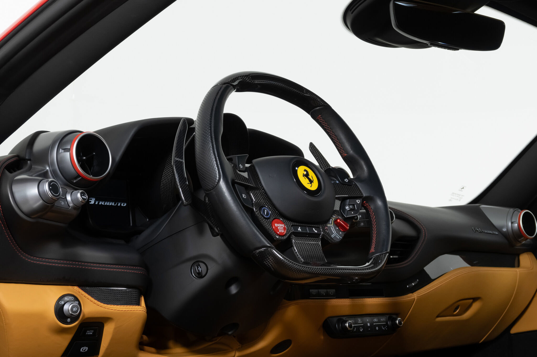 Certified 2022 Ferrari F8 Tributo RWD image 5