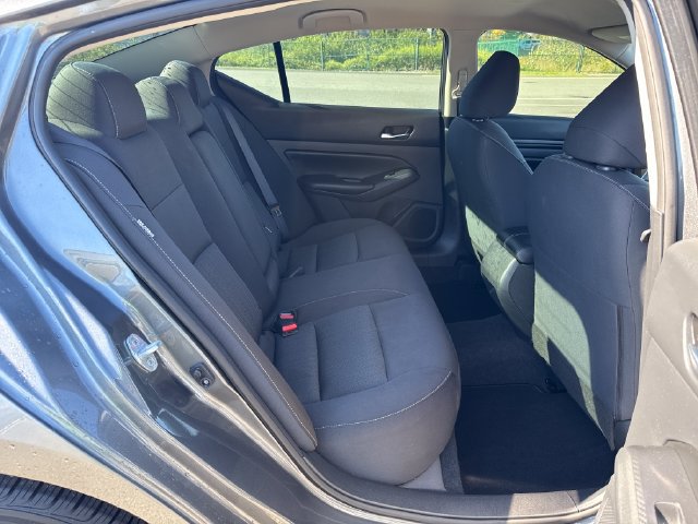 Used 2022 Nissan Altima 2.5 S FWD image 12