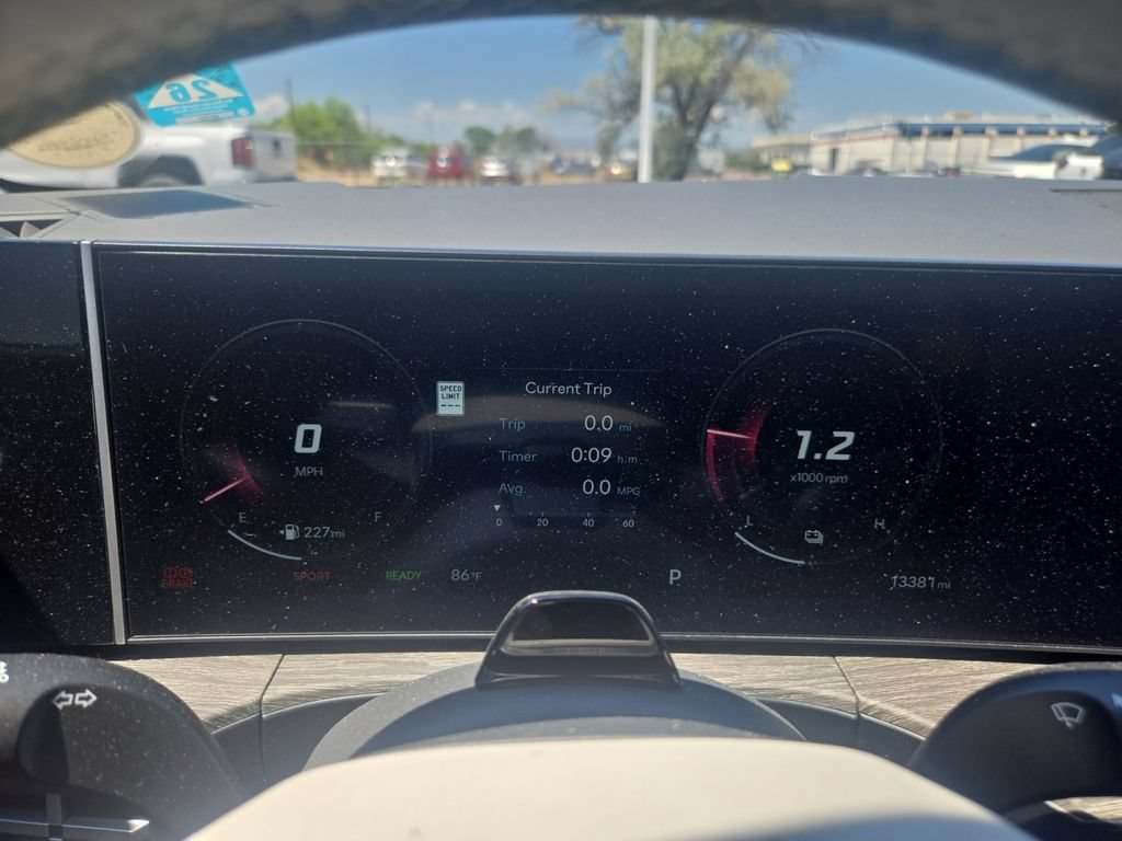 Used 2025 Hyundai Santa Fe Calligraphy AWD/4WD image 28