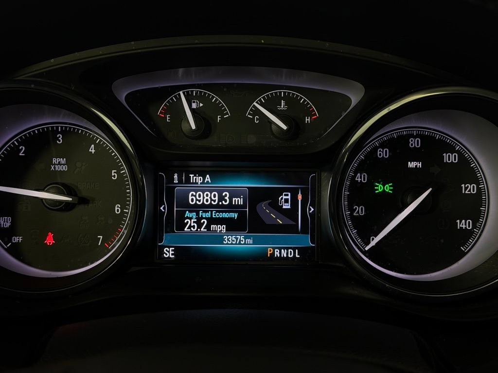 Used 2020 Buick Envision Essence FWD image 14