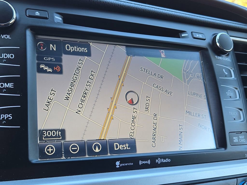 Used 2018 Toyota Highlander XLE w/ Carpet Mat Package (TMS) image 20