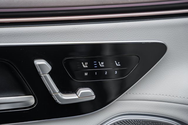 Used 2023 Mercedes-Benz EQS 580 4MATIC SUV image 33