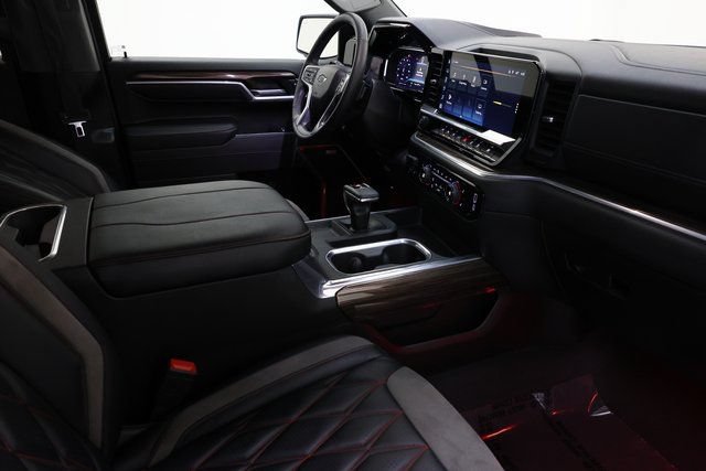 Used 2025 Chevrolet Silverado 1500 RST AWD/4WD image 90