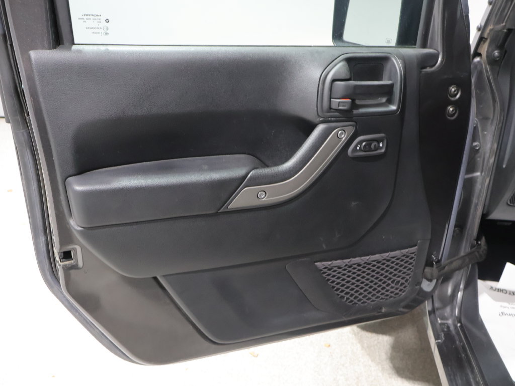 Used 2017 Jeep Wrangler Sport w/ Quick Order Package 24S AWD/4WD image 12