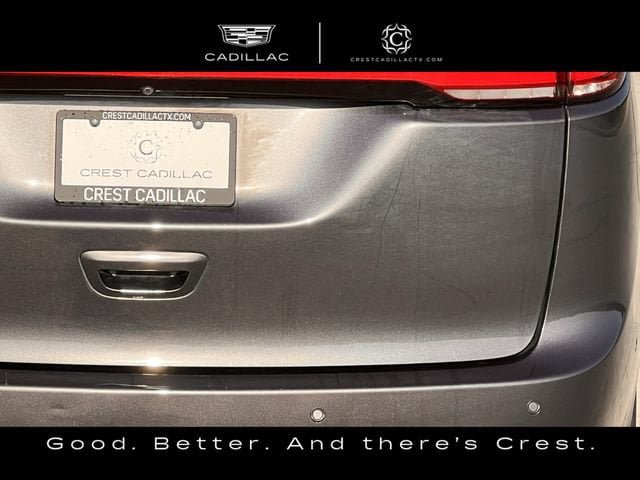 Used 2023 Chrysler Pacifica Touring-L w/ S Appearance Package FWD image 5