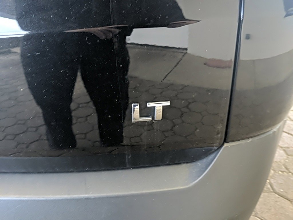 Used 2023 Chevrolet Traverse LT w/ LPO, Floor Liner Package image 8
