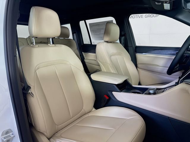 New 2025 Jeep Grand Cherokee Limited image 30