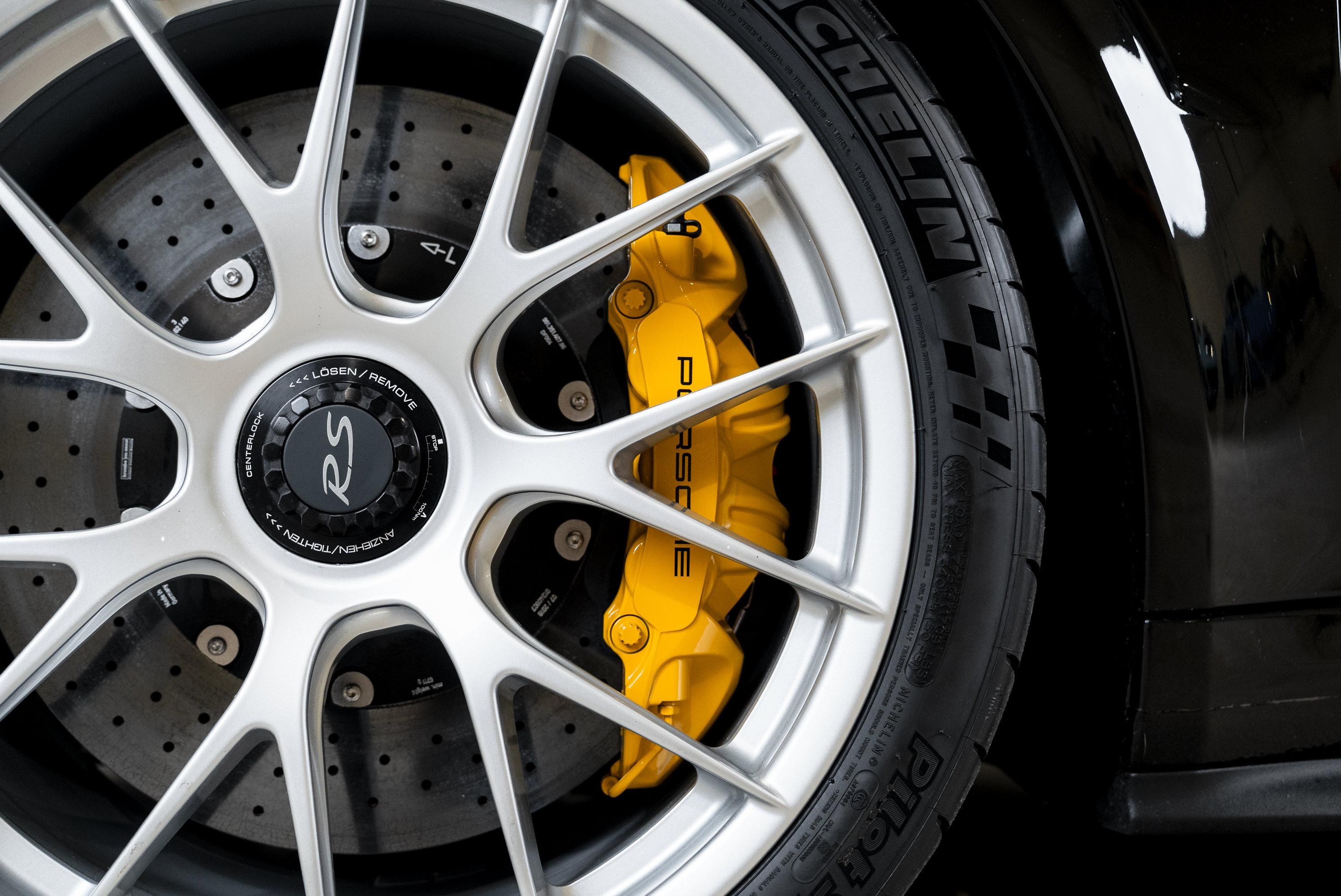Certified 2019 Porsche 911 GT3 RS RWD image 11