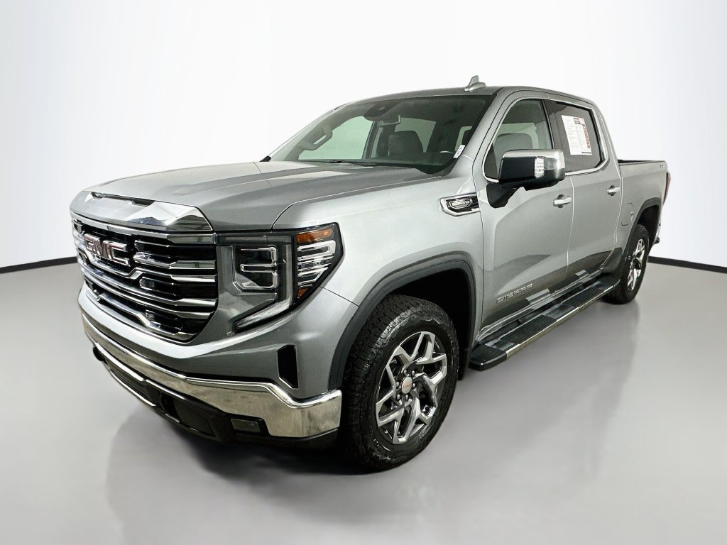 Used 2023 GMC Sierra 1500 SLT w/ SLT Premium Package AWD/4WD image 3