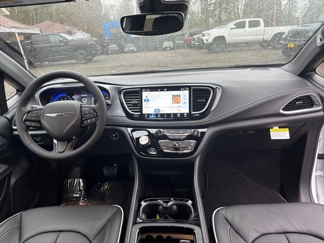 New 2026 Chrysler Pacifica Limited w/ S Appearance Package image 11