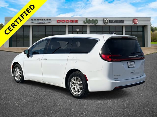 Used 2024 Chrysler Pacifica Touring-L image 37