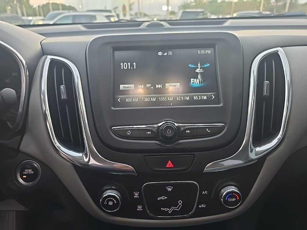 Used 2018 Chevrolet Equinox LS image 8
