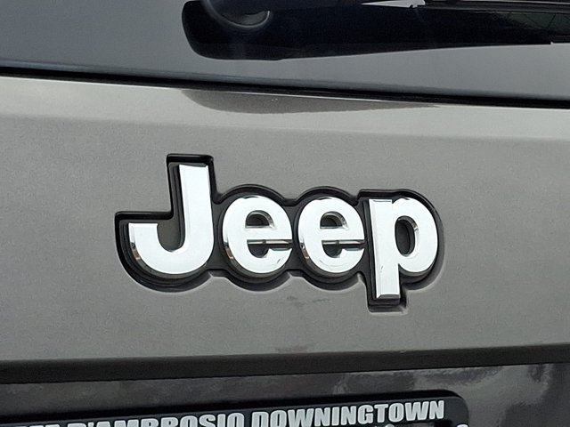 Used 2014 Jeep Grand Cherokee Laredo w/ Quick Order Package 23E AWD/4WD image 35