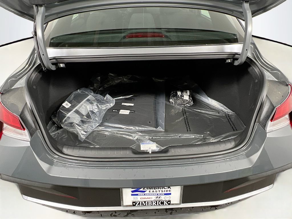 New 2026 Hyundai Elantra Sport FWD image 21