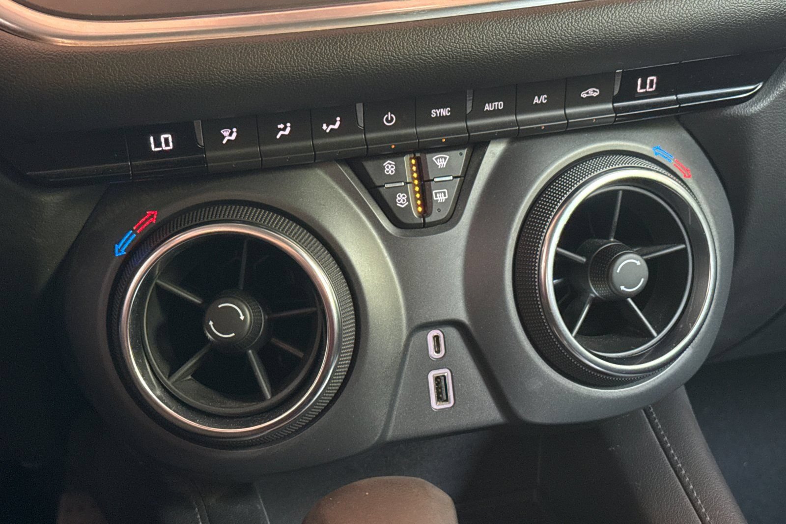 Used 2021 Chevrolet Blazer LT FWD image 27