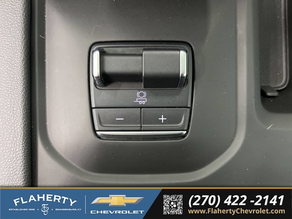 Used 2025 GMC Sierra 1500 AT4 w/ Technology Package AWD/4WD image 32