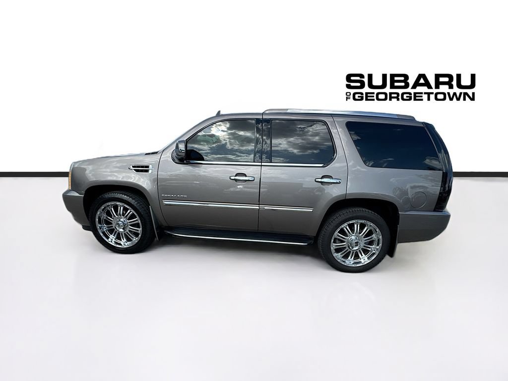 Used 2014 Cadillac Escalade Luxury AWD/4WD image 4