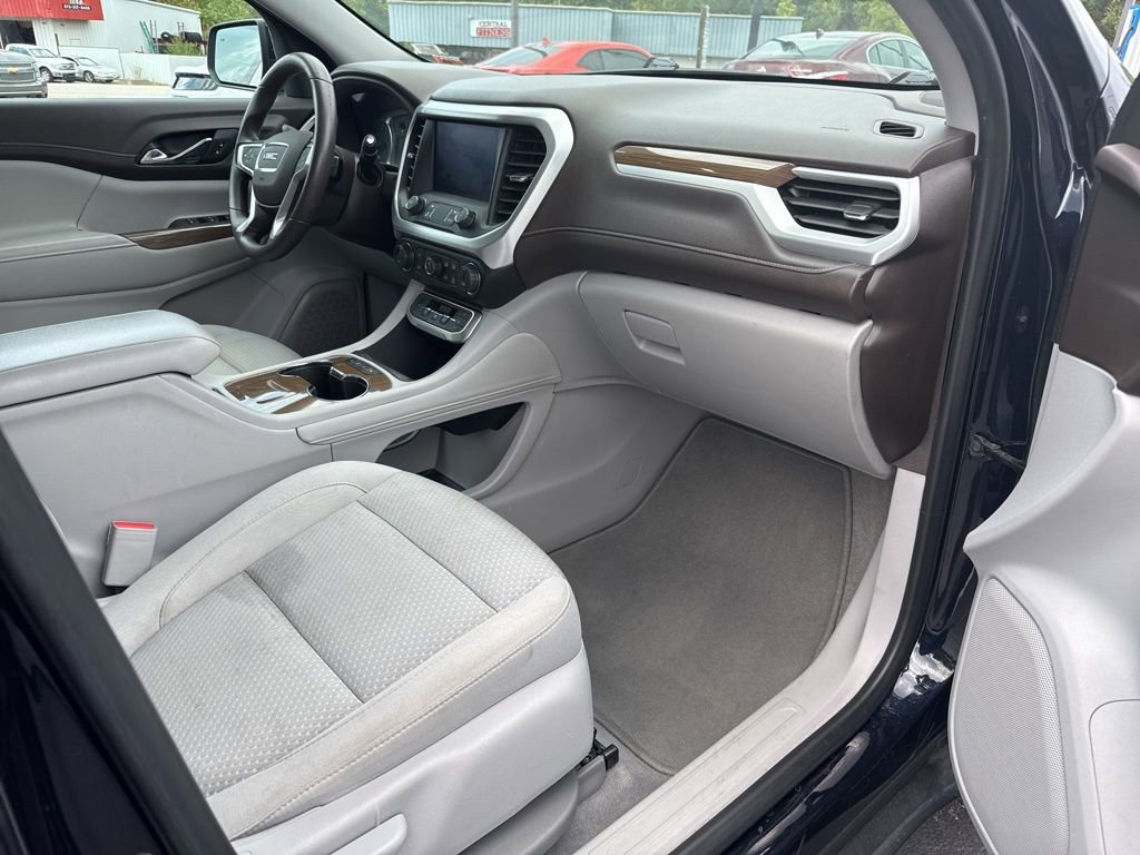 Used 2021 GMC Acadia SLE image 8