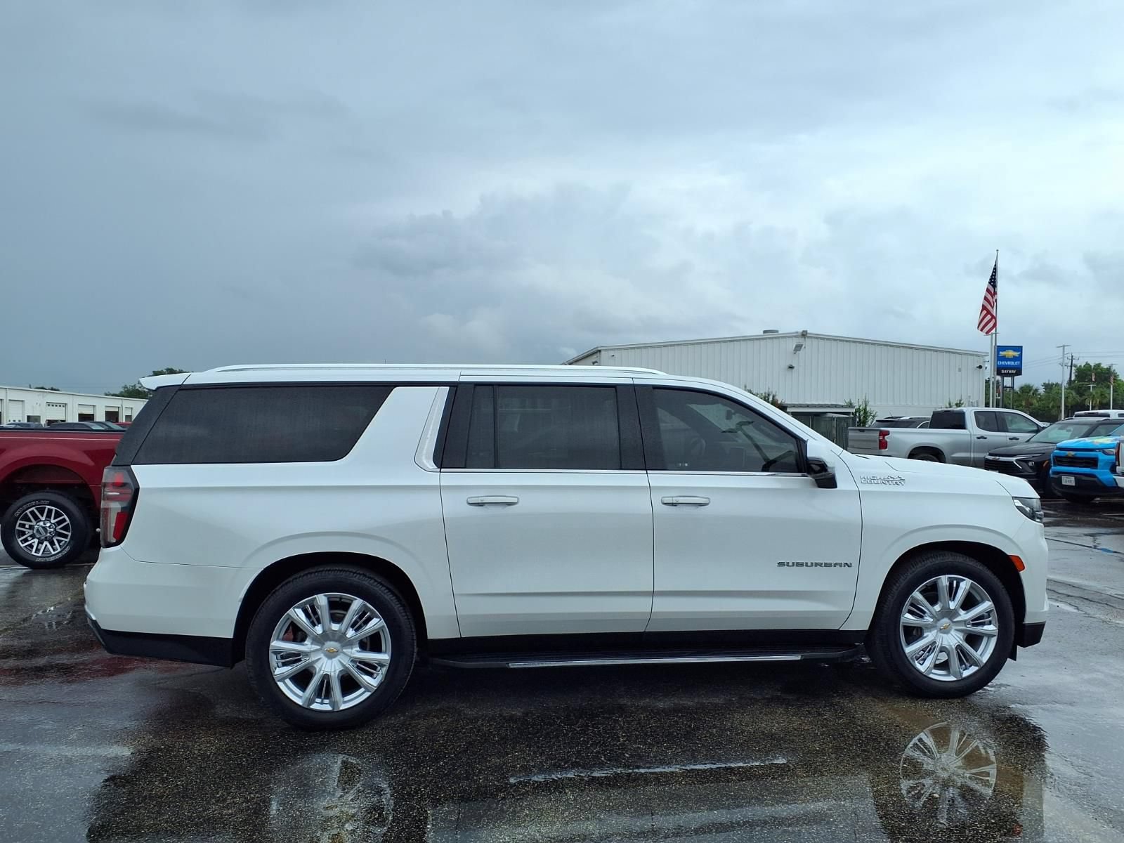 Used 2023 Chevrolet Suburban High Country w/ Max Trailering Package AWD/4WD image 21