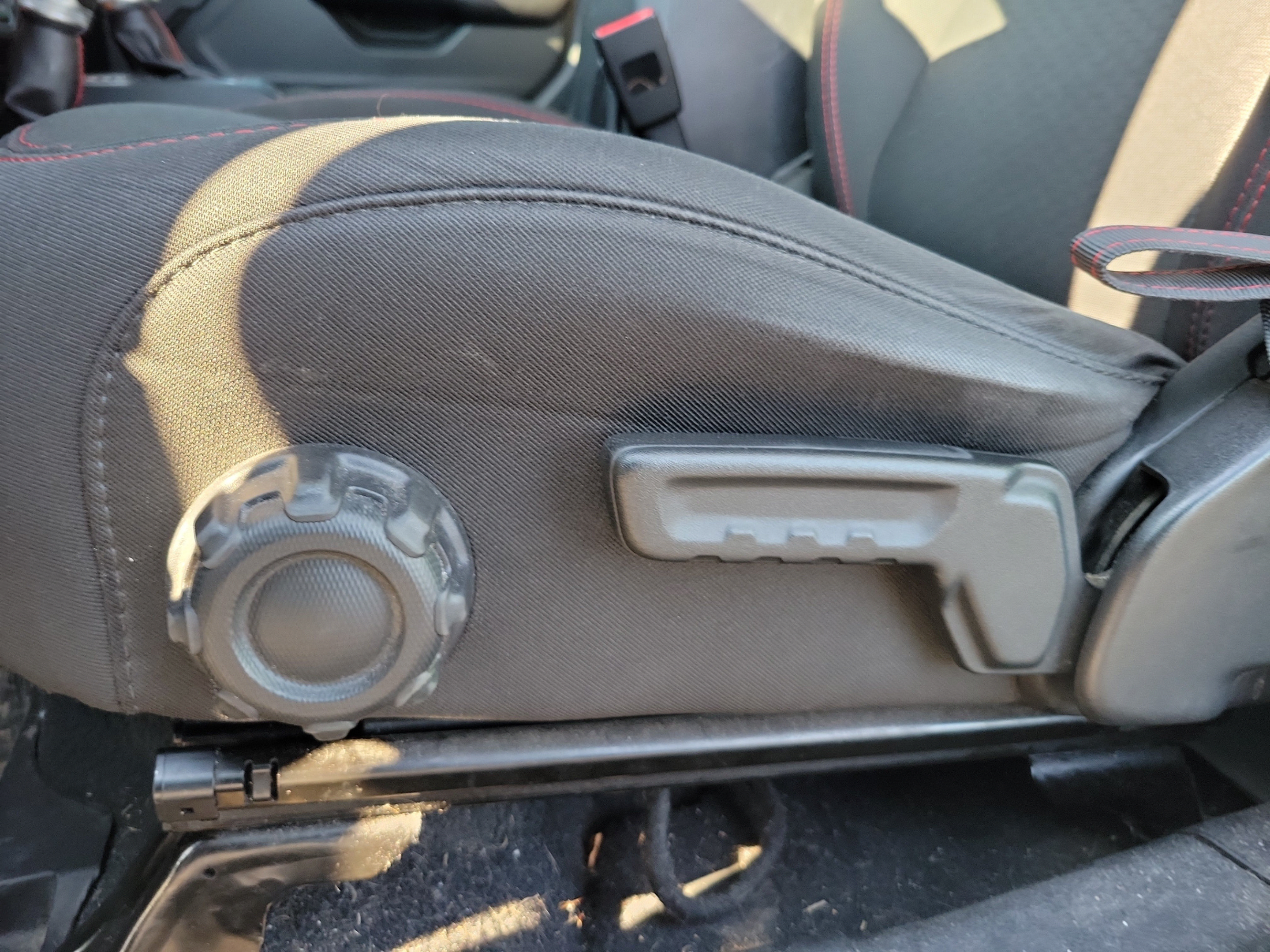 Used 2019 Jeep Wrangler Unlimited Rubicon AWD/4WD image 17