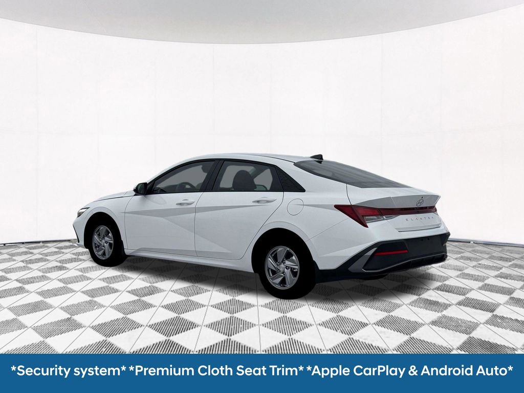 New 2026 Hyundai Elantra SE FWD image 7