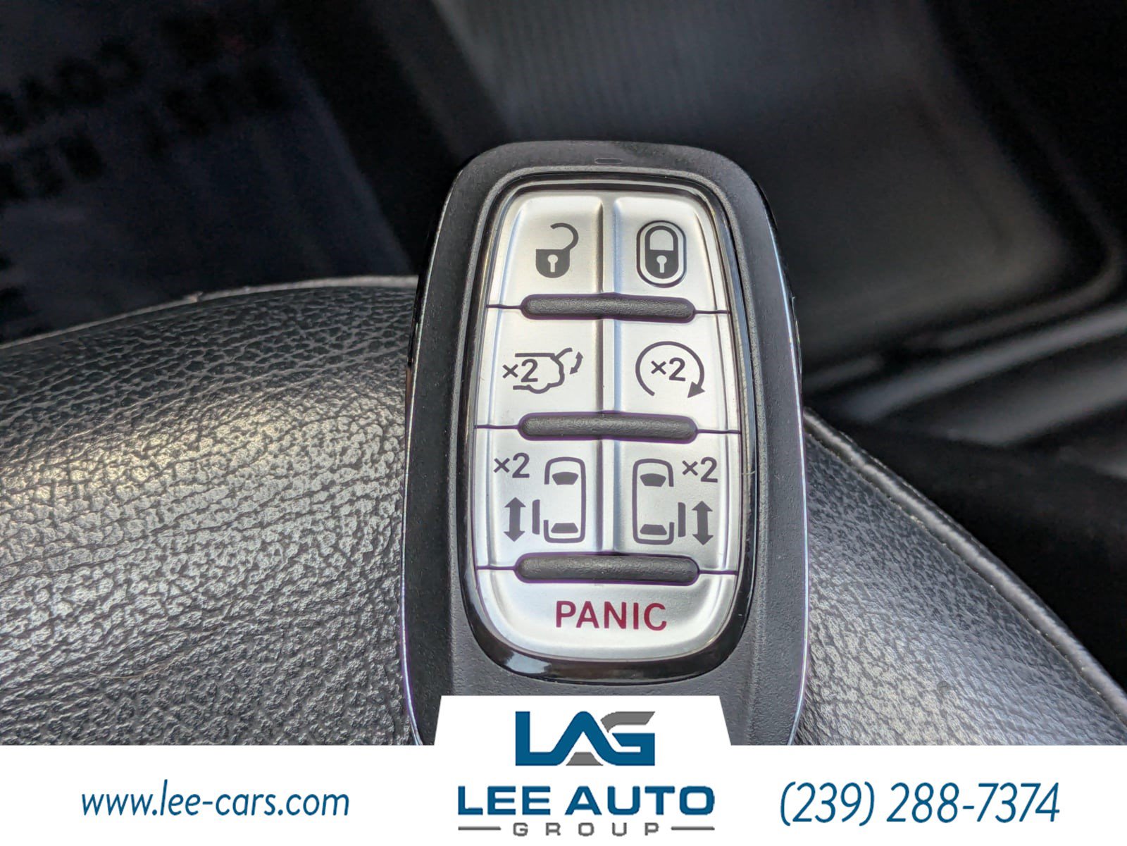 Used 2018 Chrysler Pacifica Touring-L w/ Premium Audio Group FWD image 29