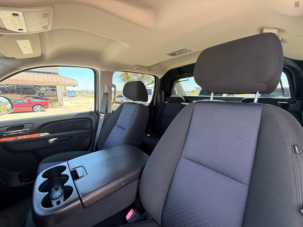 Used 2011 Chevrolet Avalanche LS image 20